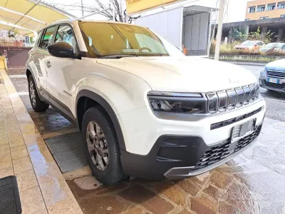 Nuova Jeep Avenger 101 CV (74 kW) 2026 Rosso SUV