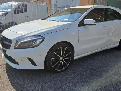 Usata Mercedes A200 Executive 156 CV (114 kW) 2016 Bianco Utilitaria