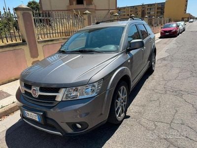 Usata Fiat Freemont 170 CV (125 kW) 2012 Grigio SUV