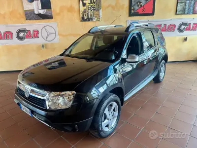 Usata Dacia Duster Lauréate 110 CV (80 kW) 2012 Nero SUV