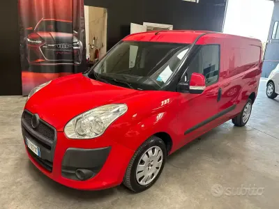 Usata Fiat Doblò Dynamic 120 CV (88 kW) 2012 Rosso Monovolume