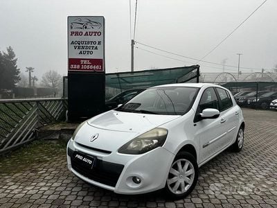 Usata Renault Clio IV Dynamique 75 CV (55 kW) 2012 Bianco Berlina