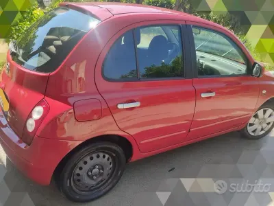 Usata Nissan Micra 80 CV (58 kW) 2010 Rosso Utilitaria