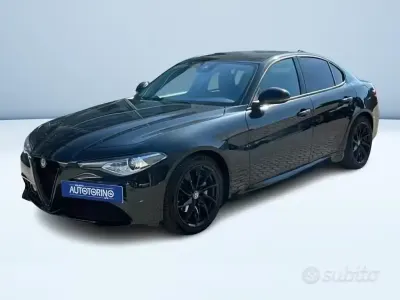 Używany Alfa Romeo Giulia Super 150 KM (110 kW) 2017 Czarny Sedan/Limuzyna