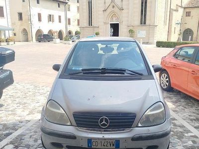 Mercedes A200