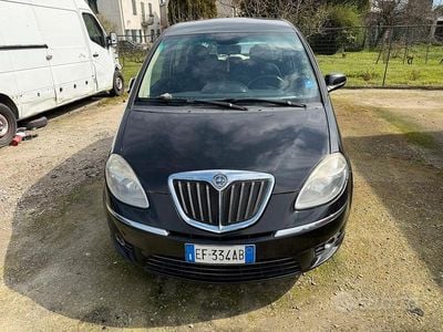 Usata Lancia Musa S 92 CV (67 kW) 2010 Blu Monovolume