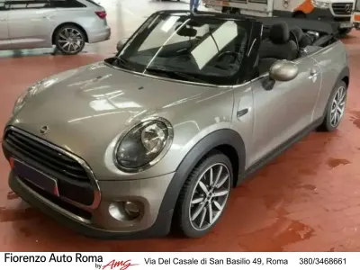 Usata Mini One Cabriolet 102 CV (75 kW) 2018 Grigio Cabrio