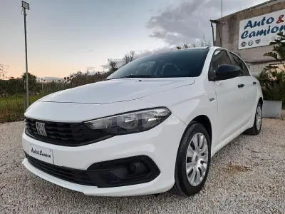 Usata Fiat Tipo City Life 101 CV (74 kW) 2021 Bianco Utilitaria