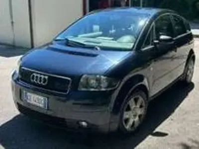 Usata Audi A2 75 CV (55 kW) 2002 Blu/azzurro Utilitaria