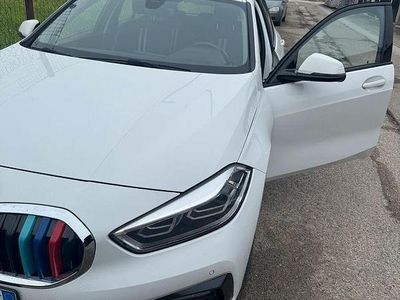 Usata BMW 118 Sport Line 2020 Bianco Utilitaria