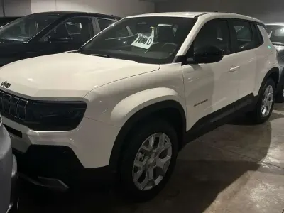 Nuova Jeep Avenger Altitude 110 CV (80 kW) 2026 Grigio SUV
