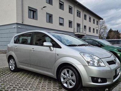 Usata Toyota Corolla Verso 136 CV (100 kW) 2007 Grigio Monovolume