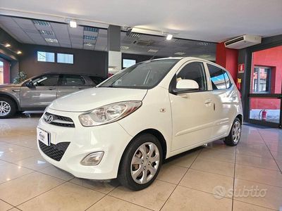Usata Hyundai i10 Edition 69 CV (50 kW) 2013 Bianco Utilitaria