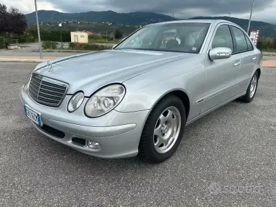 Occasion Mercedes E220 Classic 150 ch (110 kW) 2002 Gris Berline