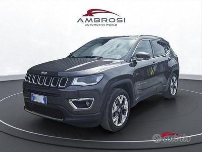Używany Jeep Compass Limited 140 KM (102 kW) 2018 Szary SUV