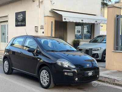 Usata Fiat Punto Lounge 69 CV (50 kW) 2013 Nero Utilitaria
