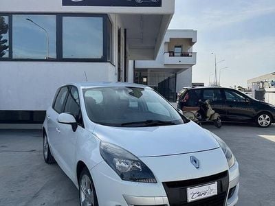 Usata Renault Scénic III Dynamique 110 CV (80 kW) 2011 Bianco Monovolume