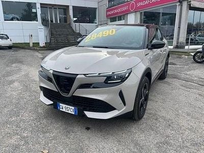 Usata Alfa Romeo Junior Edizione Speciale 145 CV (106 kW) 2024 Avorio SUV
