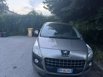 Usata Peugeot 3008 Premium 120 CV (88 kW) 2009 Station wagon