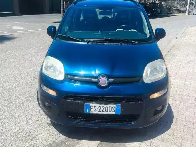 Usata Fiat Panda 69 CV (50 kW) 2013 Bluazzurro Utilitaria
