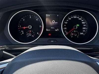 Usado VW Tiguan Life 150 CV (110 kW) 2021 Gris SUV