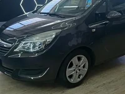 Usata Opel Meriva 120 CV (88 kW) 2017 Marrone Monovolume