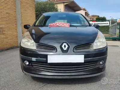 Usata Renault Clio II Rip Curl 75 CV (55 kW) 2007 Nero Berlina