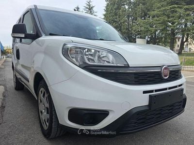 Begagnad Fiat Doblò Easy 120 HK (88 kW) 2015 Vit Minibuss