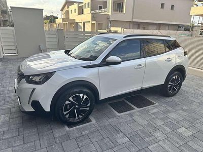 Usata Peugeot 2008 Allure 131 CV (96 kW) 2022 SUV