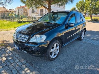 Usata Mercedes ML280 190 CV (139 kW) 2008 Nero SUV
