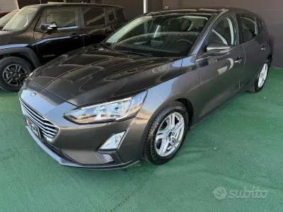 Usata Ford Focus 120 CV (88 kW) 2021 Grigio Berlina