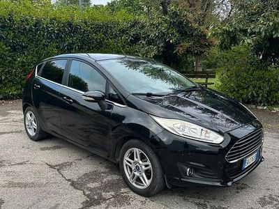 Usata Ford Fiesta Titanium 75 CV (55 kW) 2014 Nero Utilitaria