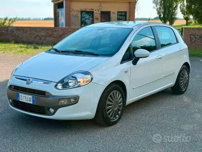 Usata Fiat Punto Evo Sport 95 CV (69 kW) 2011 Bianco Utilitaria