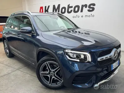 Usata Mercedes GLB200 Premium 150 CV (110 kW) 2022 Bluazzurro SUV