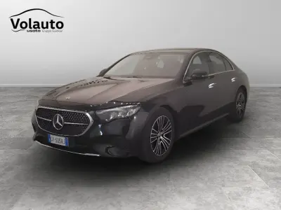 Usado Mercedes E200 Advanced 163 CV (119 kW) 2025 Negro Utilitario