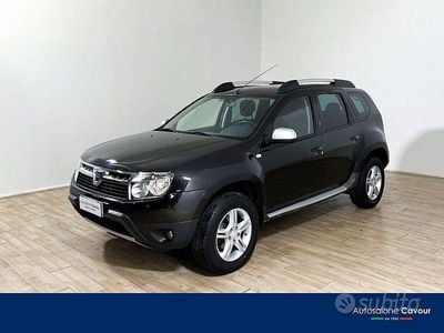 Nero Usata 2011 Dacia Duster Lauréate SUV | 6490 € (Buon prezzo)