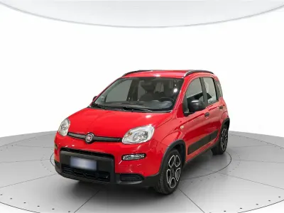 Usata Fiat Panda City Life 70 CV (51 kW) 2022 Rosso Utilitaria