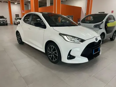 Usata Toyota Yaris Hybrid