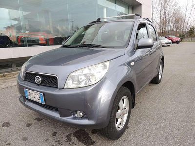 Usata Daihatsu Terios 105 CV (77 kW) 2008 Argento SUV
