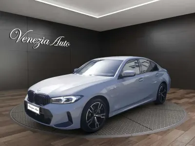 Usata BMW 330 M Sport 291 CV (214 kW) 2025 Grigio Berlina
