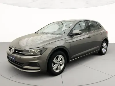 Usata VW Polo Comfortline 65 CV (47 kW) 2018 Limestone grey metallizzato Utilitaria