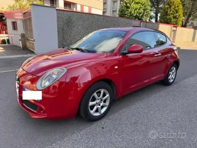 Usata Alfa Romeo MiTo 69 CV (50 kW) 2016 Rosso Utilitaria
