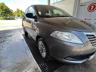 Usata Lancia Ypsilon 95 CV (69 kW) 2012 Grigio Utilitaria