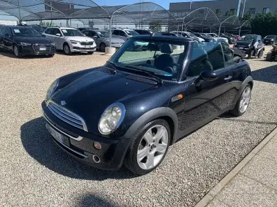 Usata Mini Cooper S Cabriolet 116 CV (85 kW) 2007 Nero Cabrio