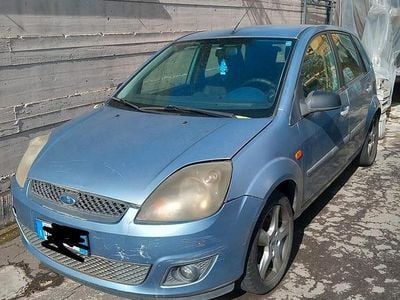 Usata Ford Fiesta 71 CV (52 kW) 2006 Utilitaria