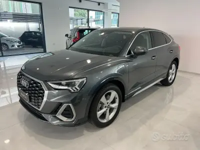 Usata Audi Q3 Sportback S-Line 150 CV (110 kW) 2023 Grigio SUV