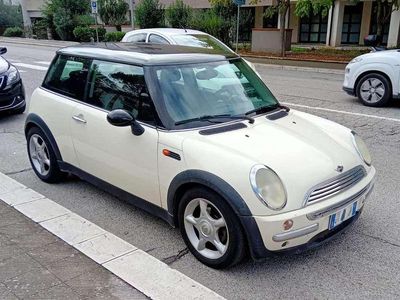 Usata Mini Cooper 116 CV (85 kW) 2004 Bianco Utilitaria