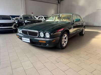 Usata Jaguar XJ Executive 237 CV (174 kW) 1999 Verde Berlina