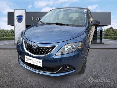 Usata Lancia Ypsilon 70 CV (51 kW) 2024 Blu Utilitaria