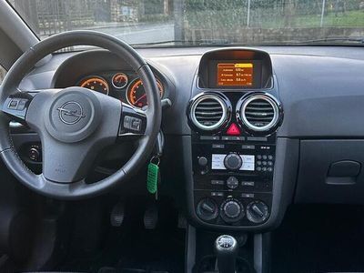 Usata Opel Corsa 85 CV (62 kW) 2015 Bianco Berlina